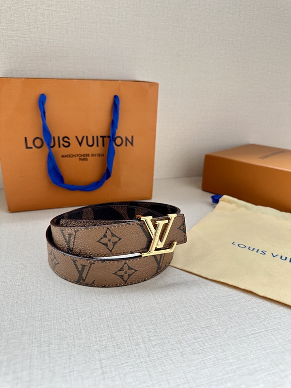 激安ルイヴィトンベルト着用イメージ